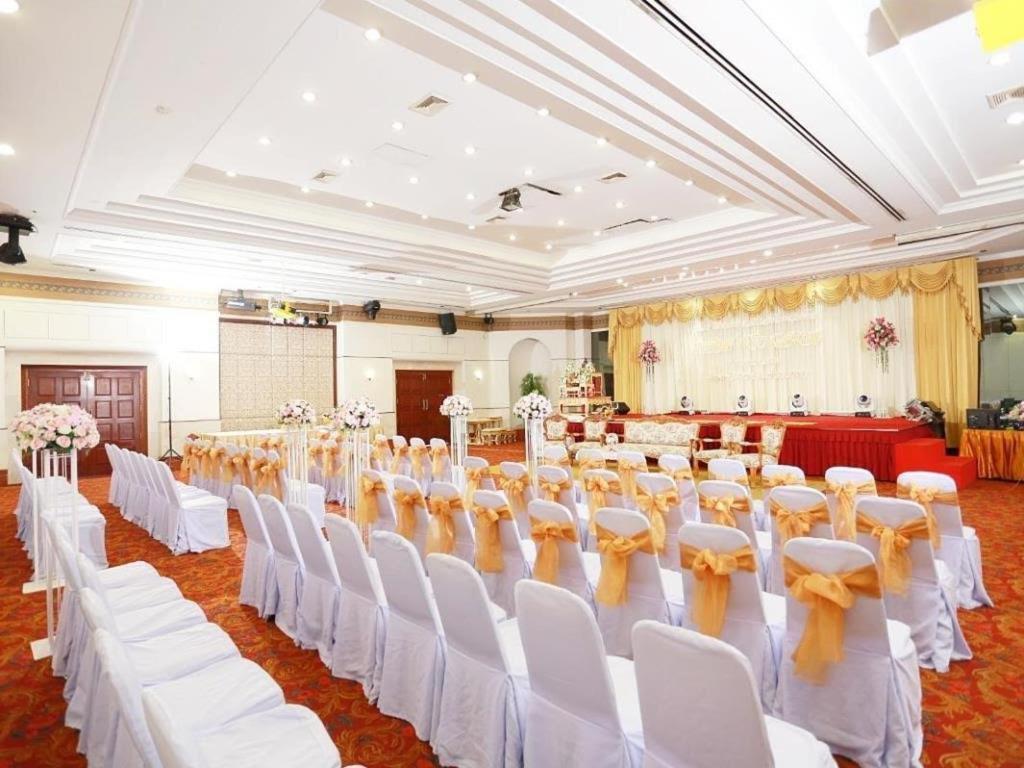 Lee Gardens Hotel Hat Yai Esterno foto